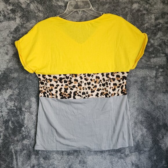 Women's Animal Print Short Sleeve V Neck Colorblocked Top Shirt Short Sleeve NEW - Picture 4 of 7